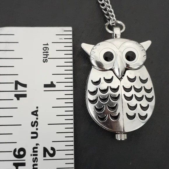 🟢 SALE Charming Charlie Silver Tone Owl Watch Pendant - Picture 5 of 5